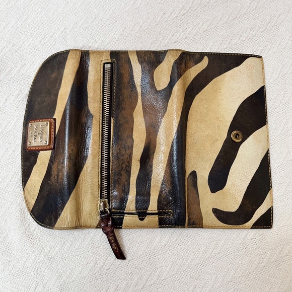 Dooney & Bourke Vintage Zebra Wallet - Picture 9 of 16